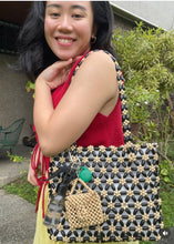 Load image into Gallery viewer, The Lyn Tote Bag