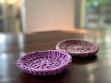 Load image into Gallery viewer, Crocheted Coasters